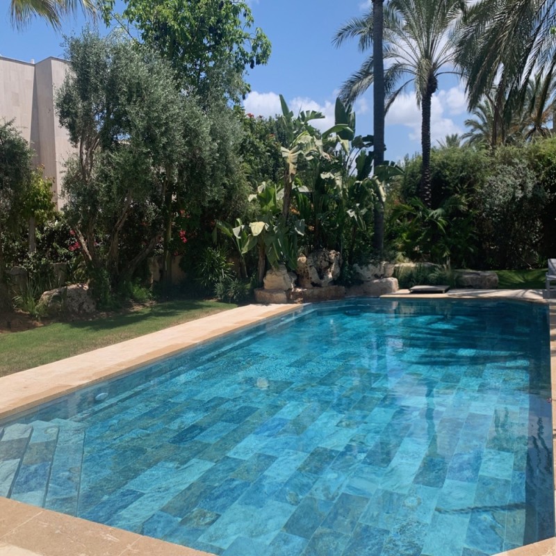 Piscine - Carrelage BALI BLUE 30x60 cm EFFET PIERRE DE BALI