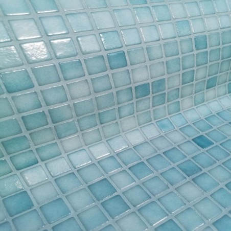 Déstockage - Lot de 16.40 M² de EMAUX DE VERRE REVIGLASS PS 40 VERT CLAIR