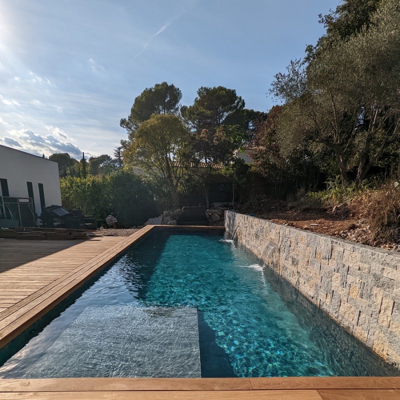 Piscine - Carrelage Bali Prestige Grey 30x60 cm pierre volcanique gris