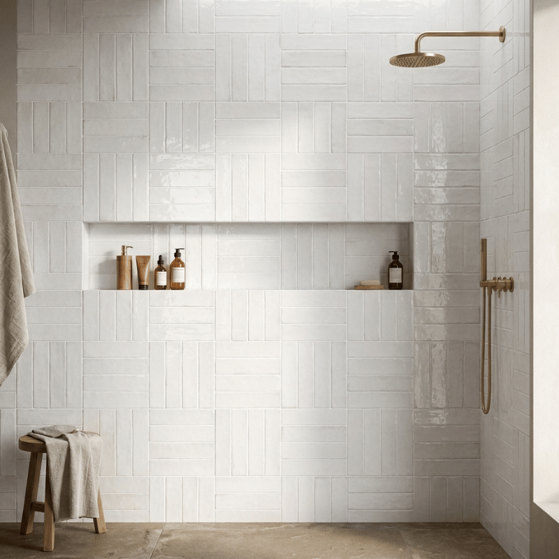 faïence murale blanche salle de bain effet zellige