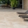 Terrasse sur plot sur un ancien carrelage : bonne ou mauvaise idée ?