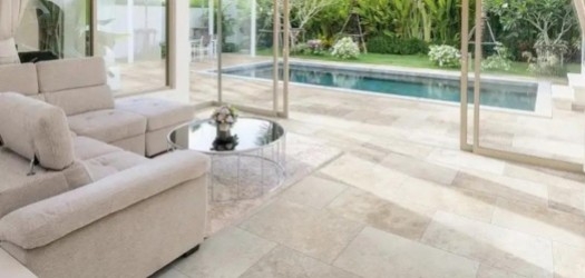 La tendance nature avec le carrelage imitation travertin