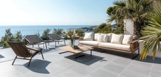 Peut-on poser une terrasse sur plot sur un toit-terrasse ?