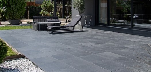 Avantages du carrelage sur plot pour les terrasses surélevées