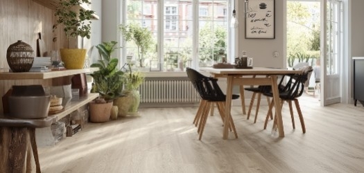 Cinq idées reçues sur le sol vinyle : le roi de la déco !