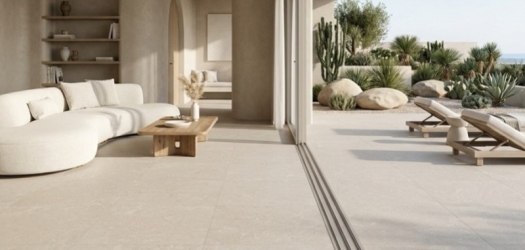 Carrelage intérieur extérieur la tendance qui ouvre votre maison sur l’extérieur